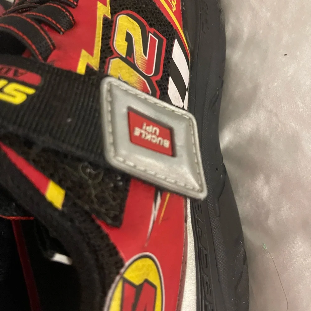 Buckle Red and Black Racing Sneakers - Picture 3 of 6